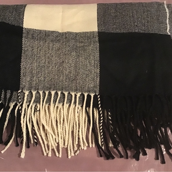 J Crew Poncho - Picture 6 of 9